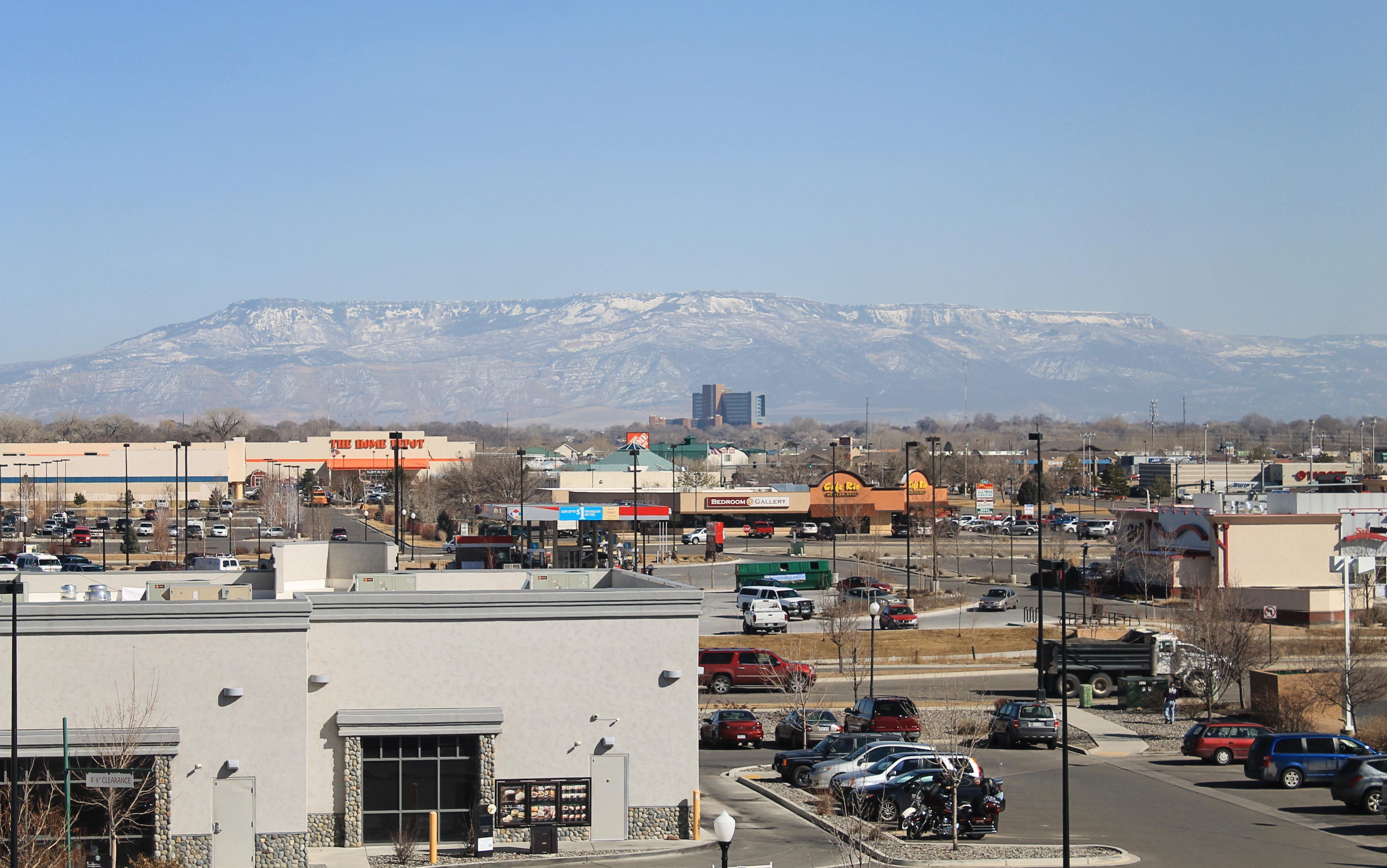 Holiday Inn Express Hotel & Suites Grand Junction By Ihg Esterno foto